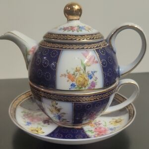 Lillian Vernon 6" Porcelain Teapot Teacup Saucer Hand Painted Vintage (Used)